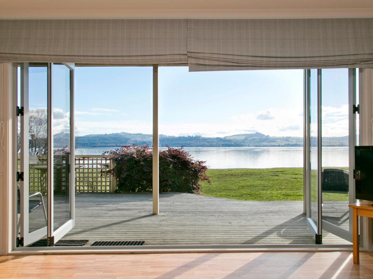 Lakeside Vistas Magic - Rainbow Point Home Lago Lago Taupo Exterior foto